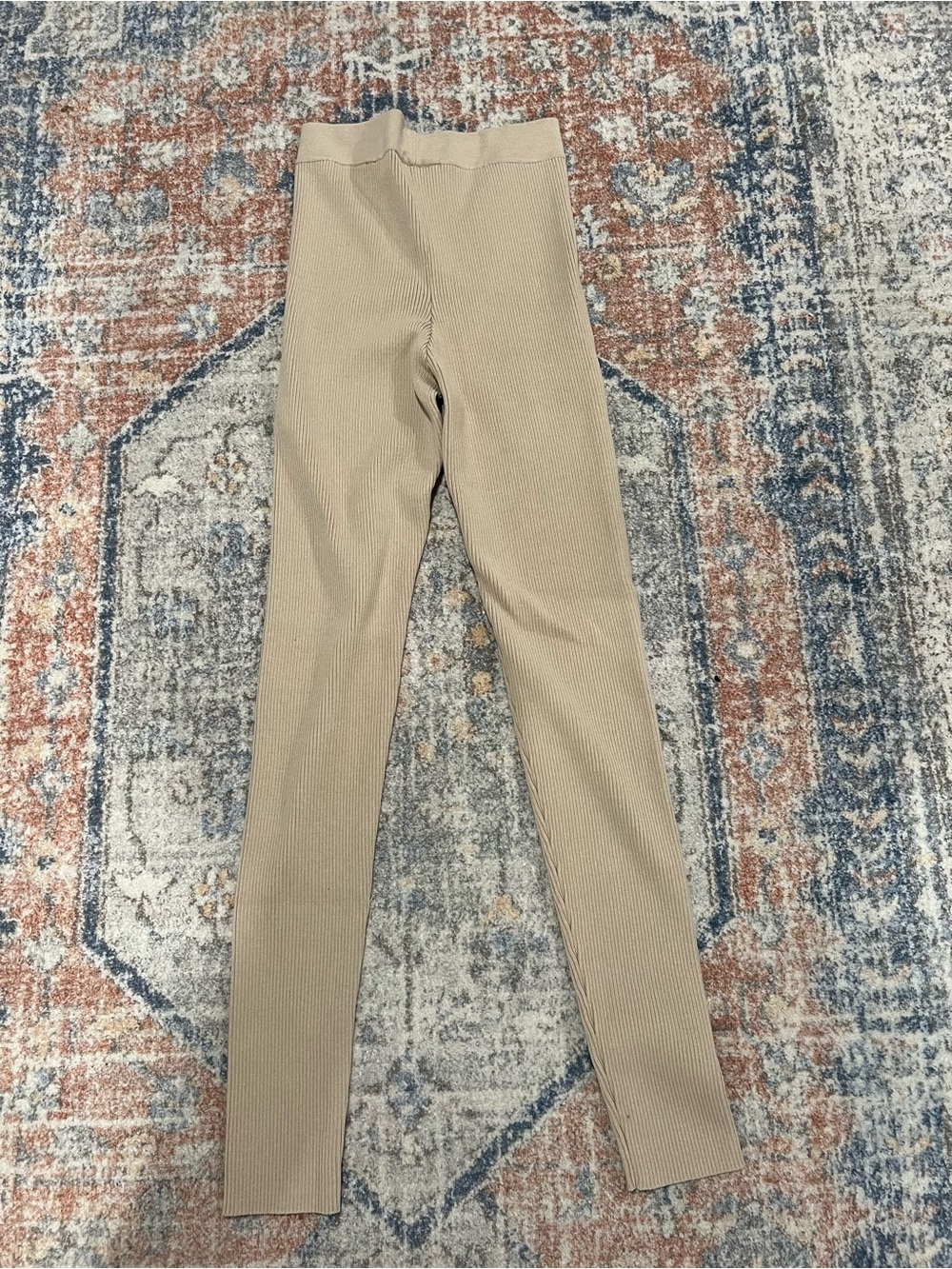 Essentials Fear of God Ribbed High-Rise Leggings in Beige - Picture 10 of 12